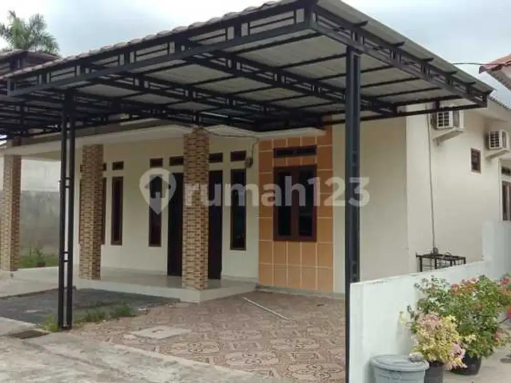 Rumah Cantik Minimalis di Rumbai