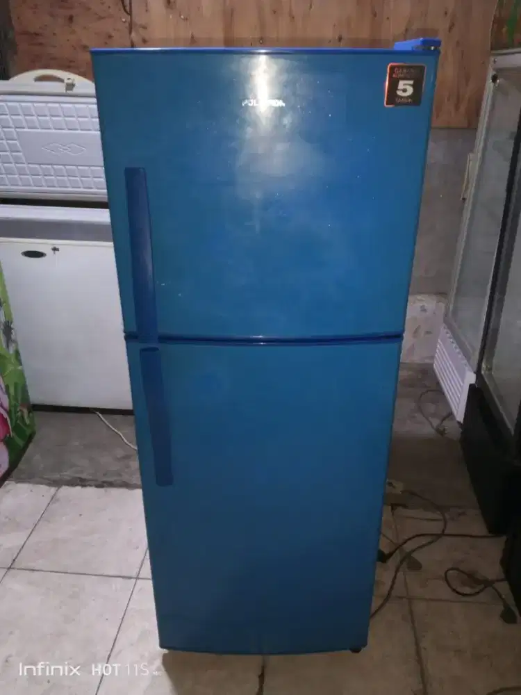 Kulkas 2 pintu Politron msh gress