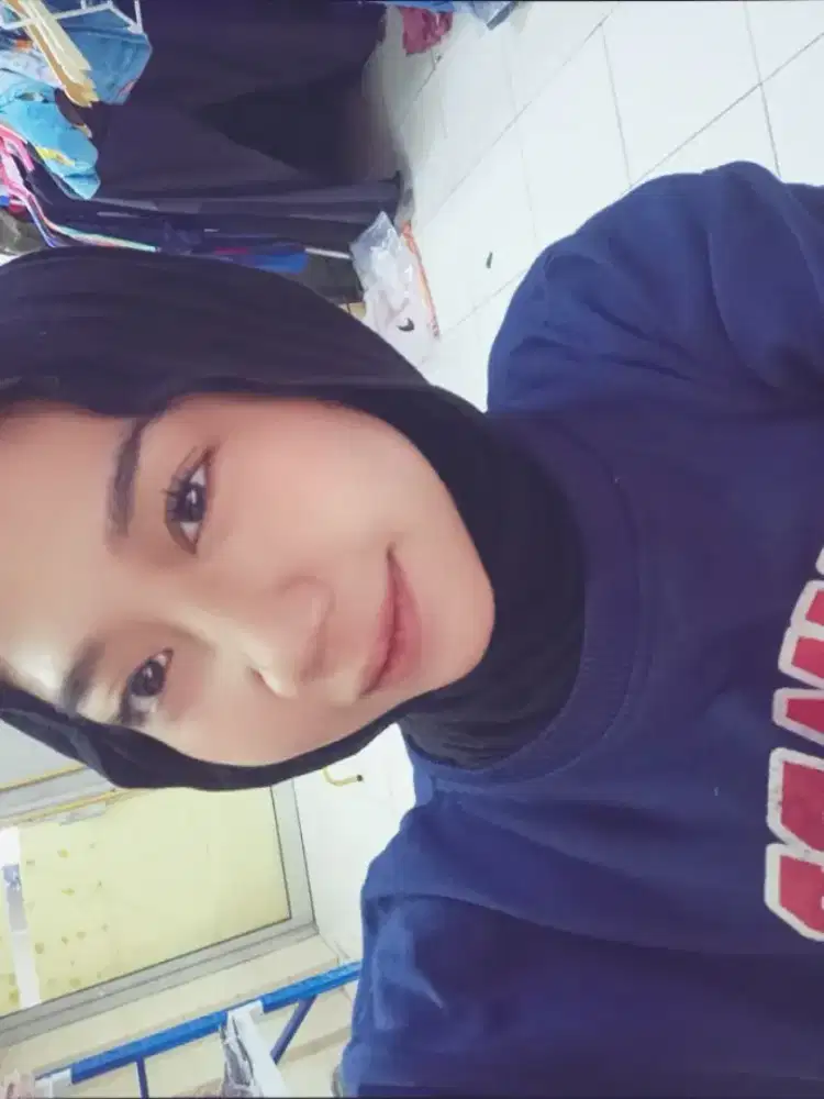 Berpengalaman sebagai admin online shop