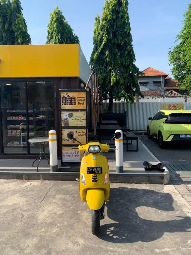 Vespa s125 tahun 2022