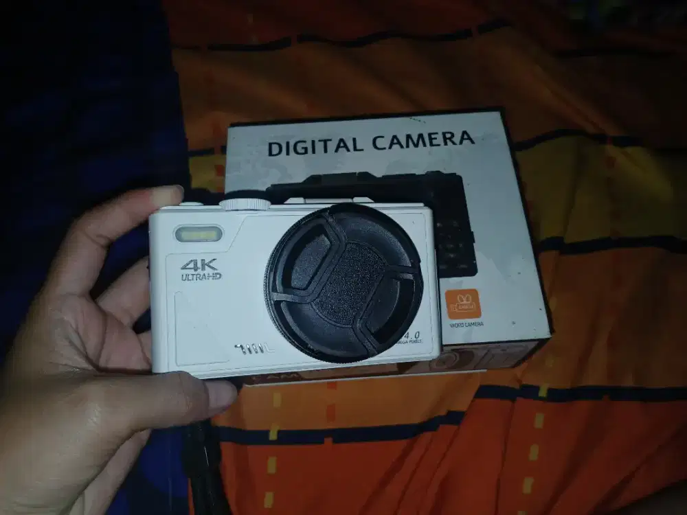 TEEKA 64MP DIGITAL CAMERA WIFI VIDEO 4K 18X Digital Zoom