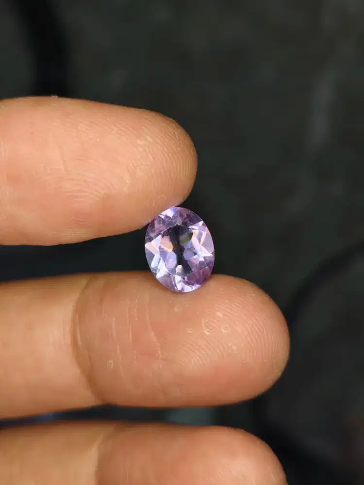 Natural Kecubung Amethyst 2.64crt Kristal Luster Gemericik Istimewa