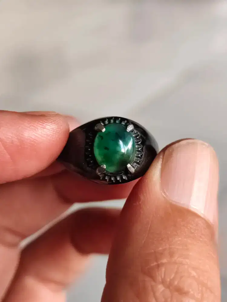 Natural Bacan Doko Kantoran Kristal Ngaca Visual Hijau Material Cokmer