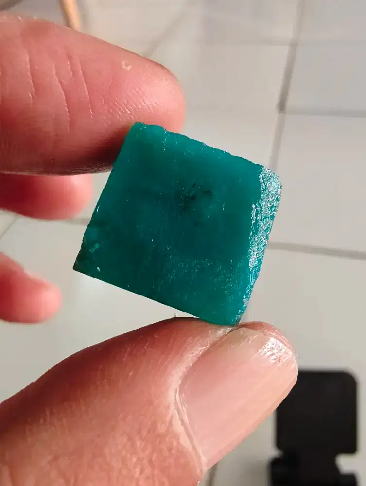 Bahan Kotakan Natural Bacan Doko Bluish Green HQ kristal Ngair Giwang