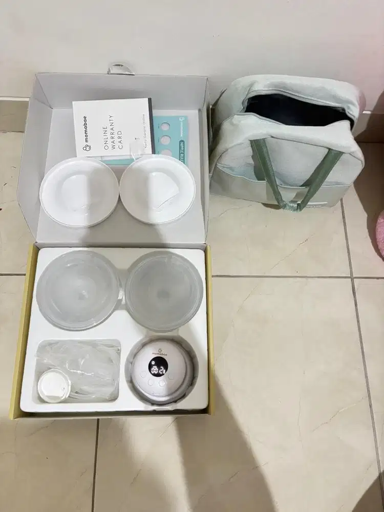 pumping handsfree momabae