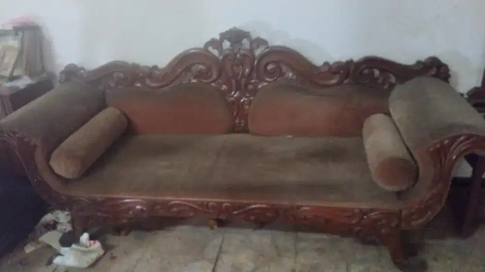 Kursi ukir Jepara original, coklat tua, kondisi bagus