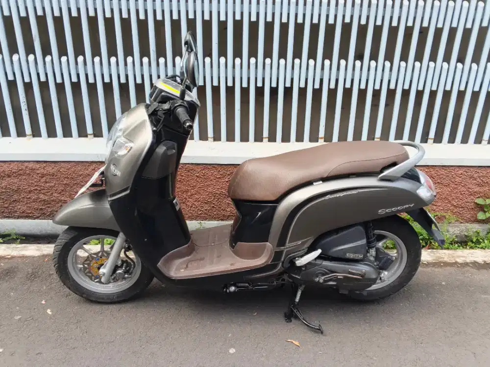 JUAL CEPAT Honda Scoopy FI stylish 2017, Super Mulusss full ori..