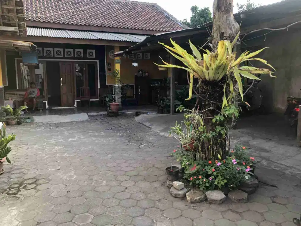 RUMAH KOST DIJUAL MURAH DEKAT UII DI NGEMPLAK