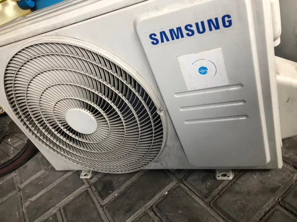 Dijual AC samsung 1/2 PK