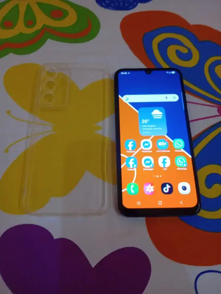 Samsung Galaxy 25 5G ram 8/128gb mulus dan normal