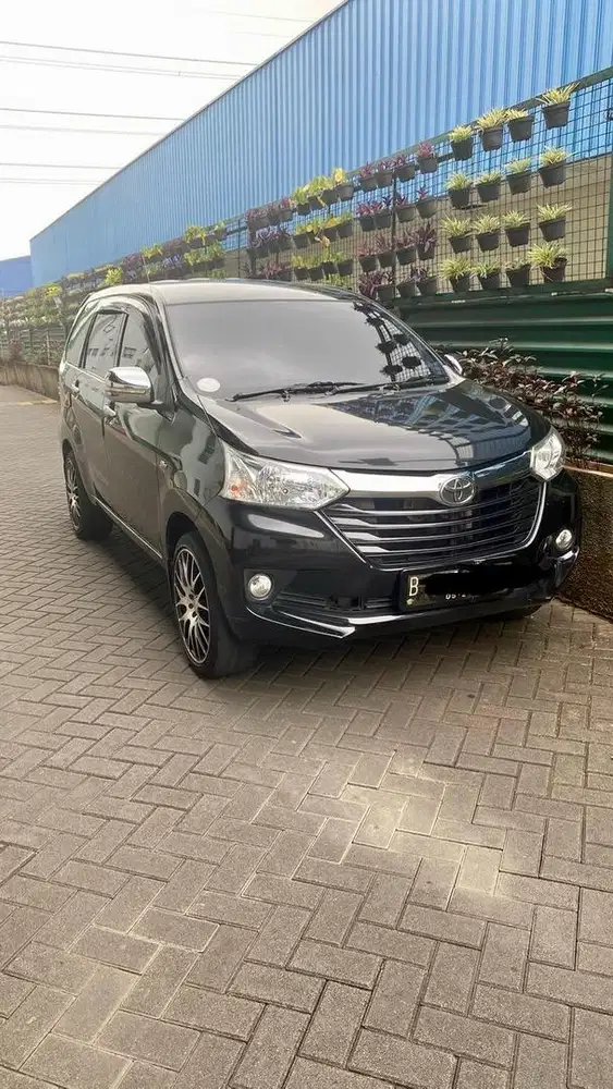 Jual mobil avanza manual type E tahun 2018
