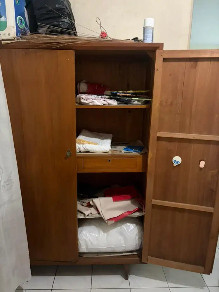 Lemari jati 2pintu