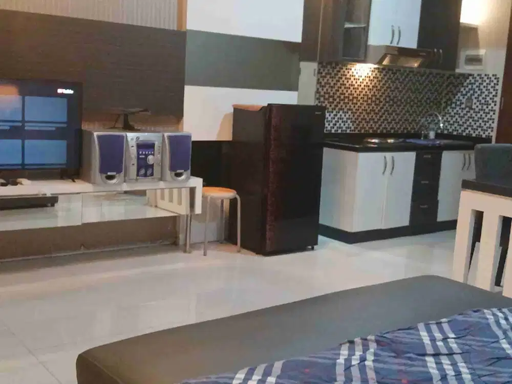 sewa 1 bed room the Linden di pusat Surabaya bulanan tahunan