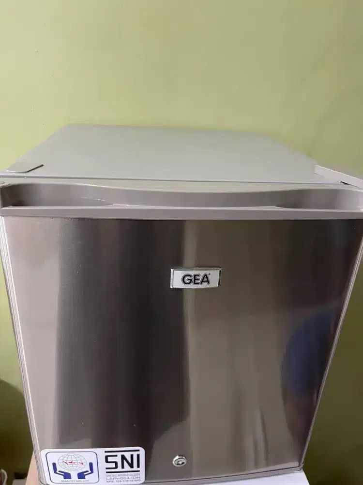 Kulkas Gea Minibar 1 Pintu Nego