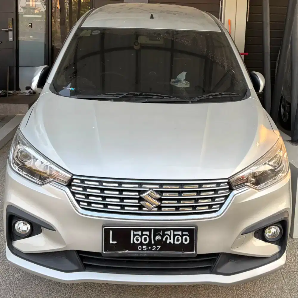 Mobil suzuki ertiga matic 2022 pribadi pemakaian minim
