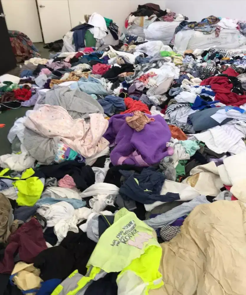 Cuci gudang Jual baju fashion import