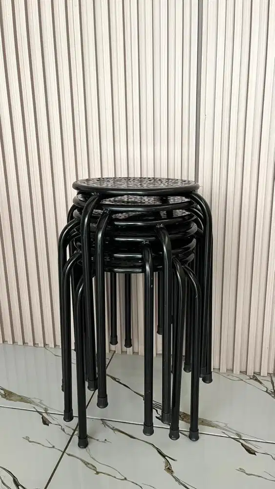 Di jual Kursi Bekas Usaha