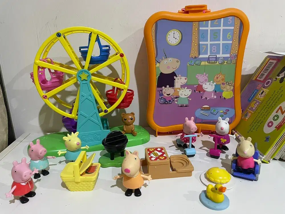 Set peppa pig character