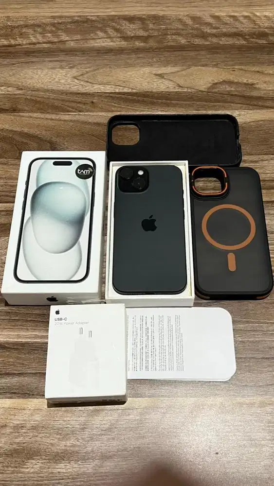 iPhone 15 128GB Garansi iBox + Charger Ori 100%  Second Mulus