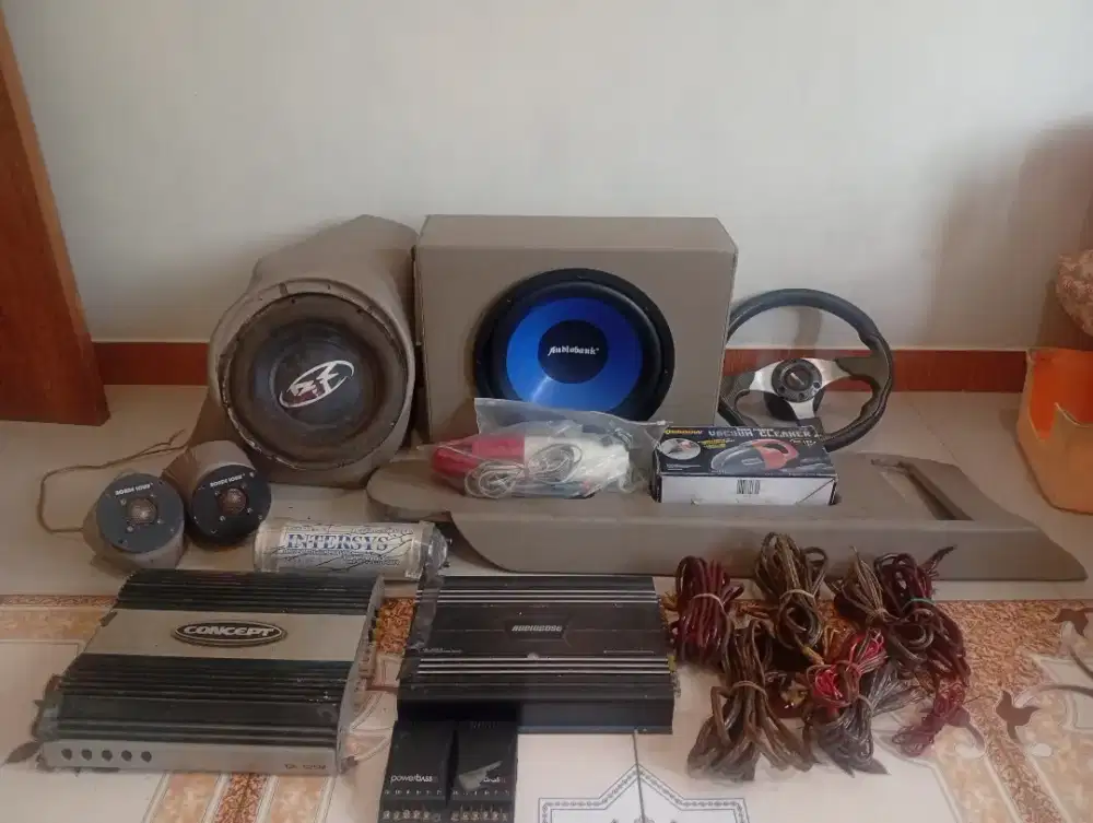 Speaker dan audio mobil