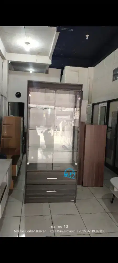 Promo Lemari Hias Kaca 2 Pintu Ruang Tamu