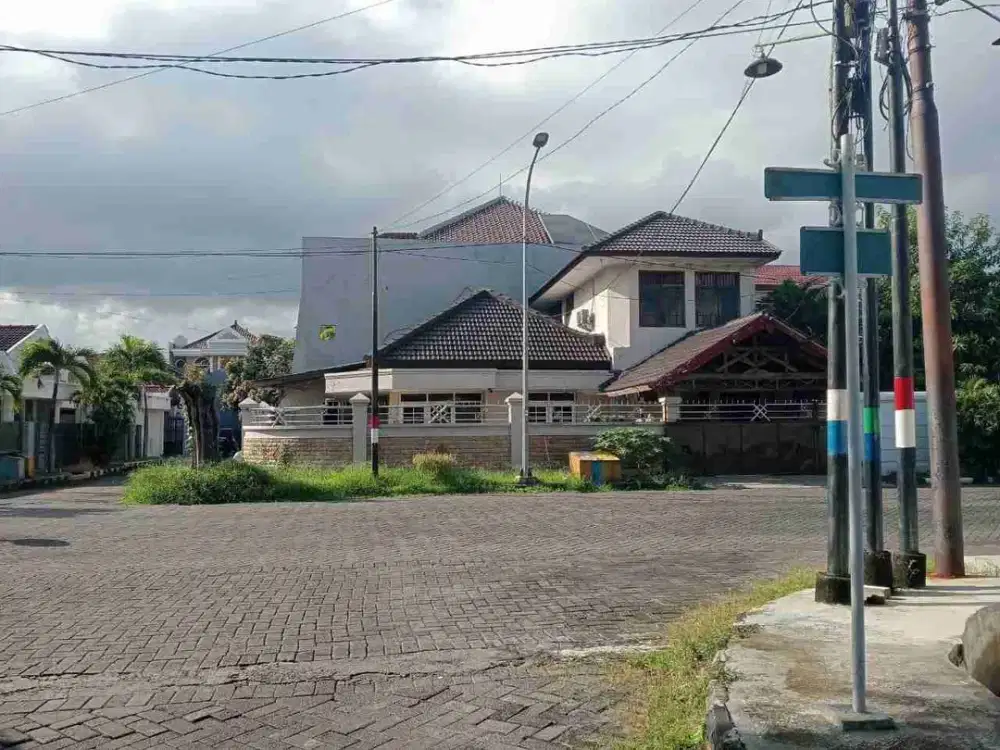 Row Jalan 4 Mobil‼Rumah Hook Wisma Mukti dekat Klampis