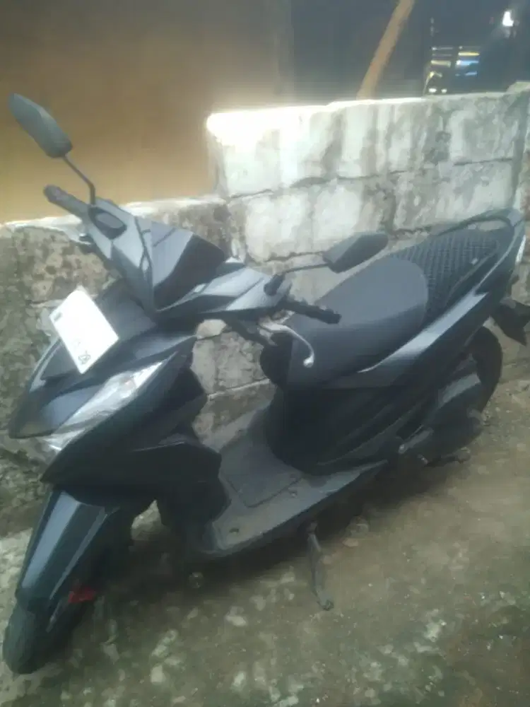 Jual Honda Beat Deluxe CBS ISS