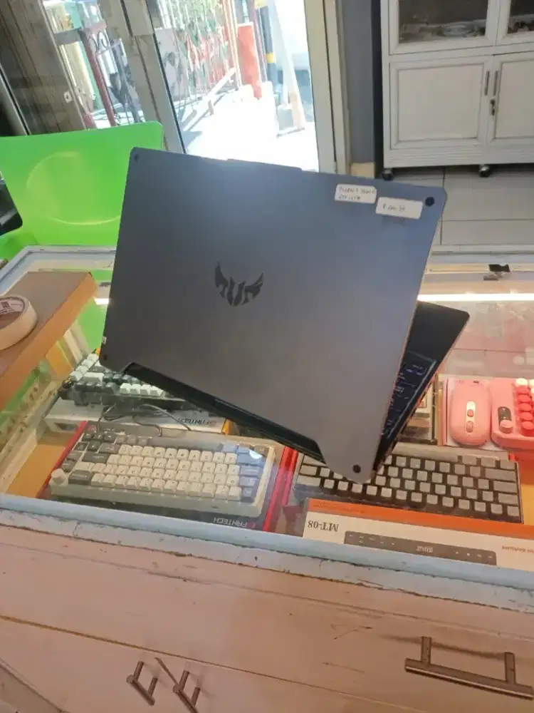 *ASUS TUF FX506II*
AMD Ryzen 5-4600H
Nvidia GTX 1650Ti 4GBRAM 8GB/16GB