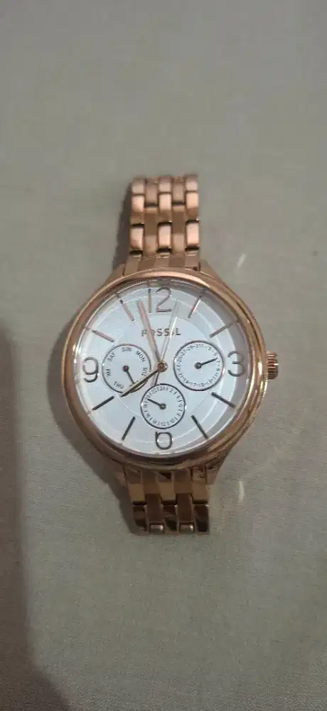Jam tangan cewek (Fossil Original)