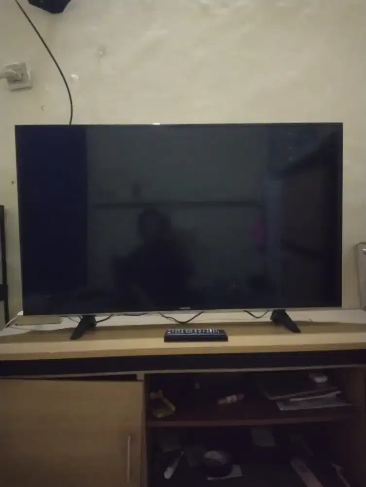 TV digital samsung 43 inchi normal