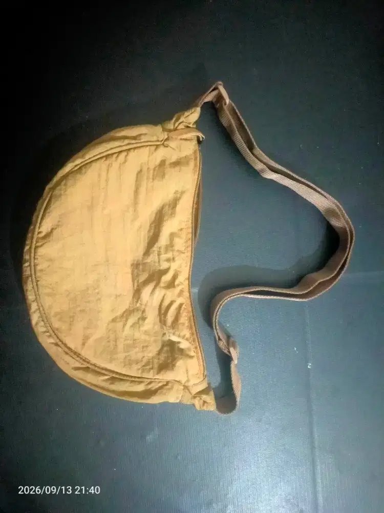 Tas punggu no minus siap pakai