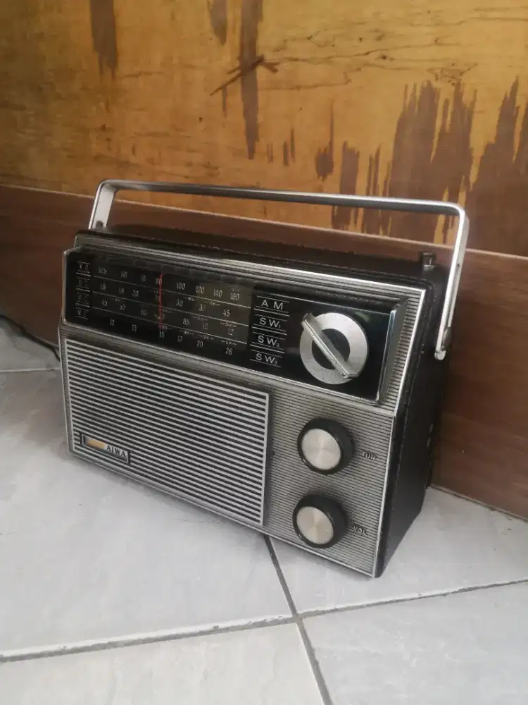 Radio transistor antik Aiwa AR-814 vintage jadul