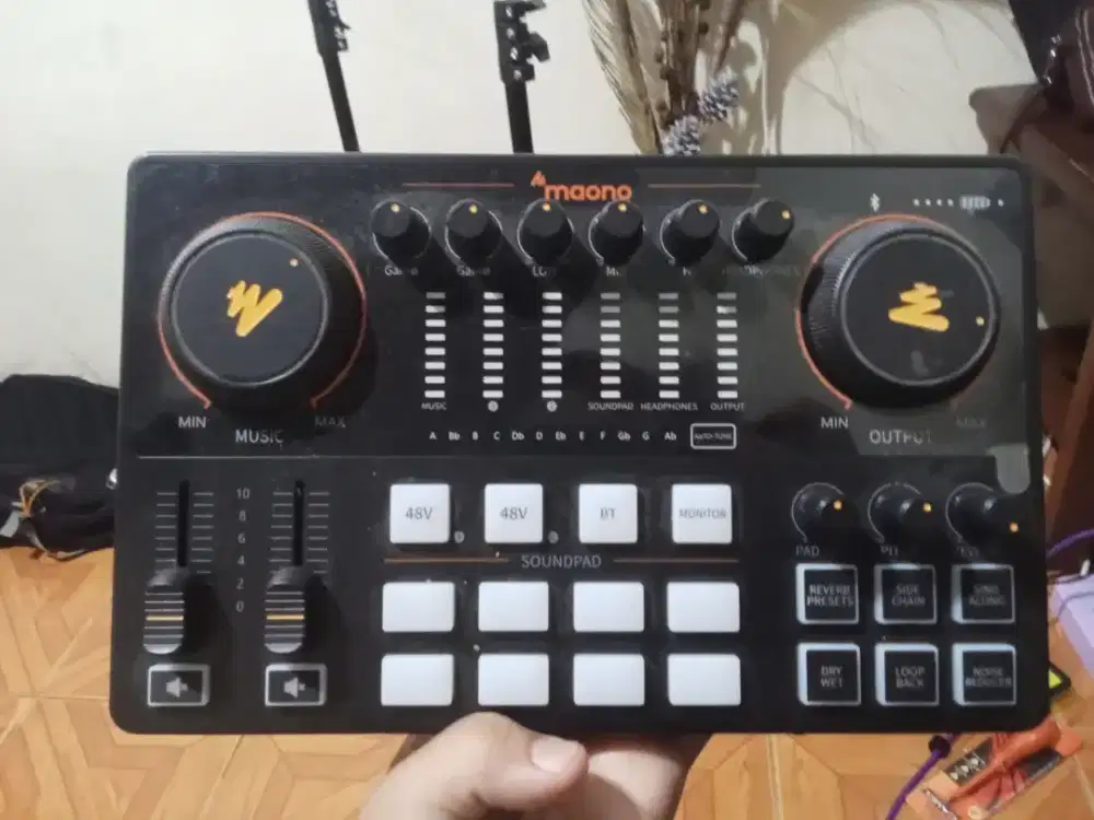 Alat podcaster second like new