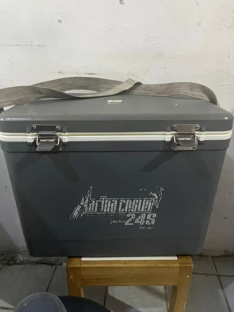 Dijual marina cooler box 24s