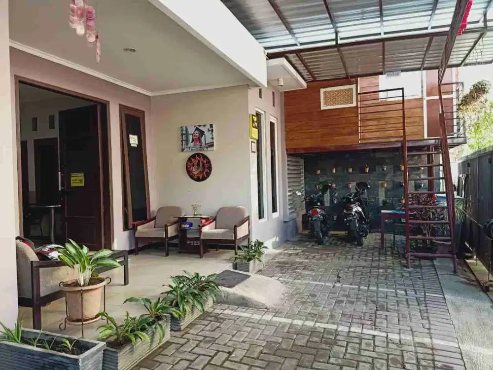 Dijual Kos-kosan Bunga-bunga Suhat Malang Lantai 3 + Rooftop (Kamar tidur 47)