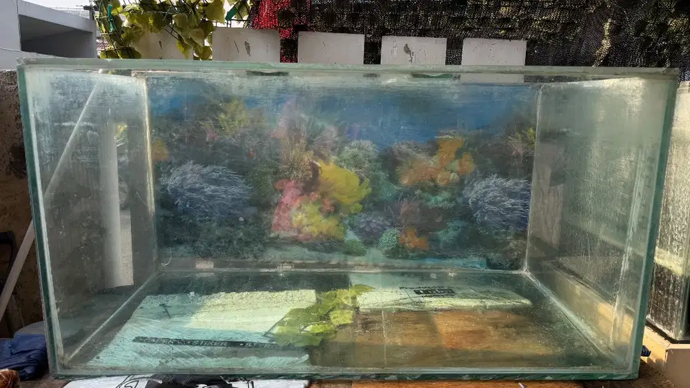 JUAL AKUARIUM/AQUARIUM BEKAS