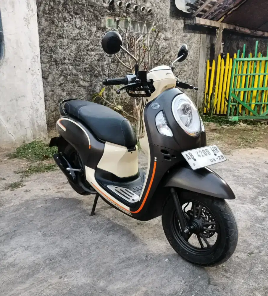 Scoopy 2023 low km