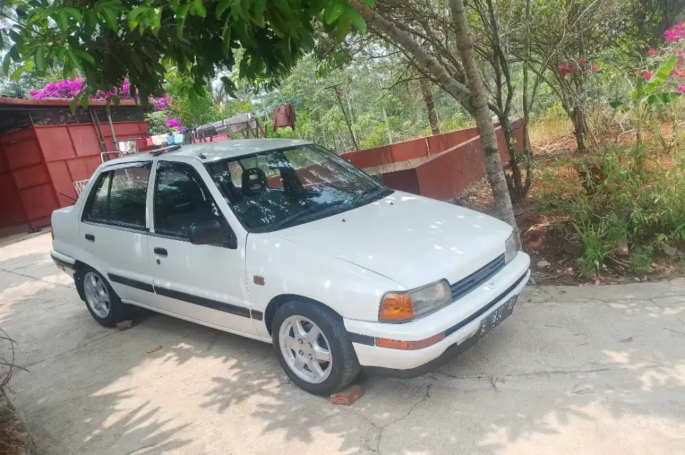 Daihatsu Charade Classy 1991 MT 1.3 CC