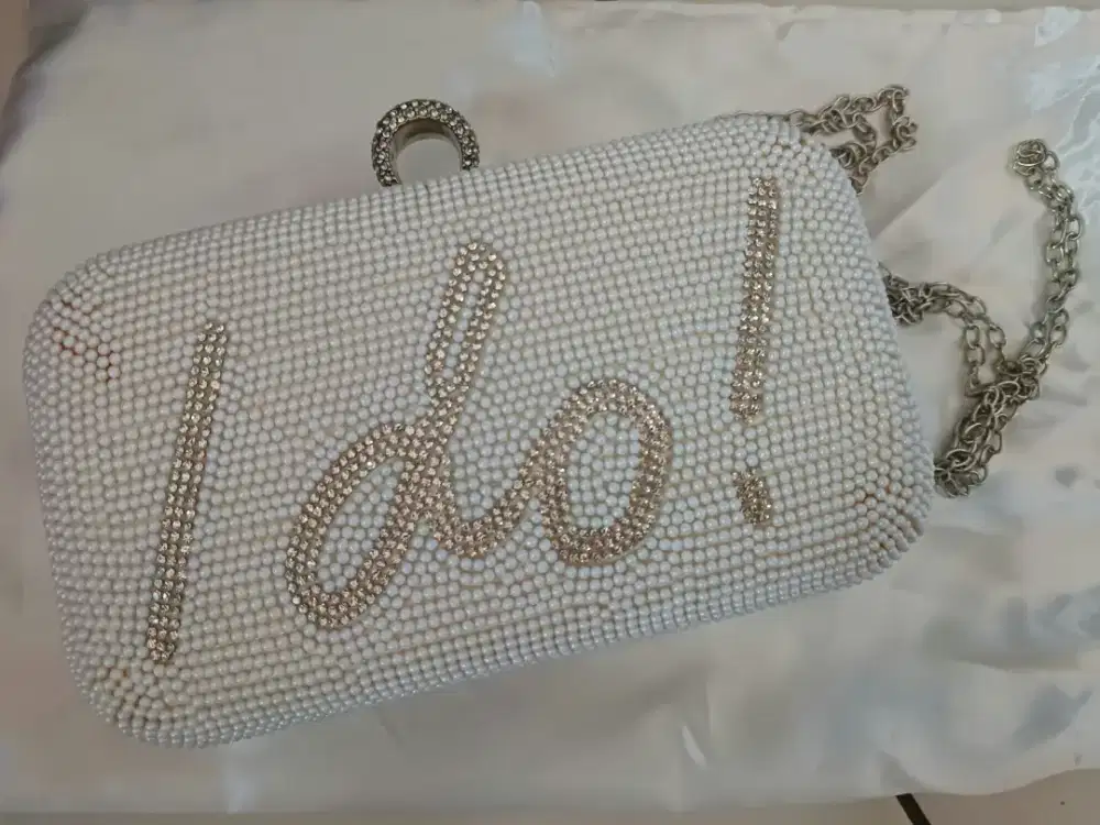 Tas import putih mutiara kristal