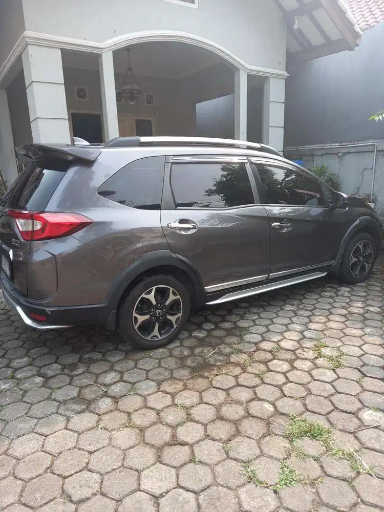 Honda BR-V 2017 Bensin