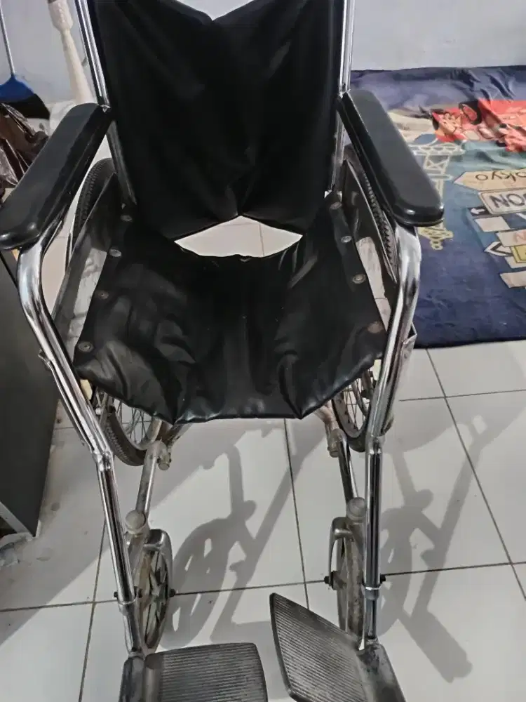 Kursi Roda bekas