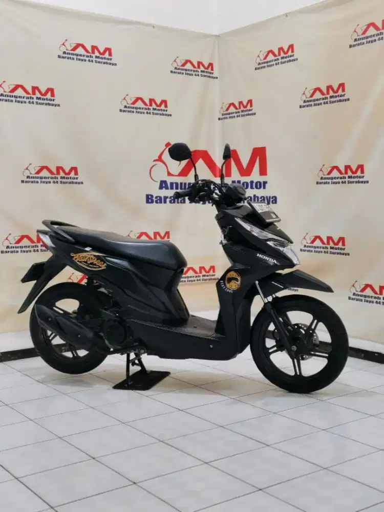 Tersedia Honda Beat Street Tahun 2018 warna Hitam