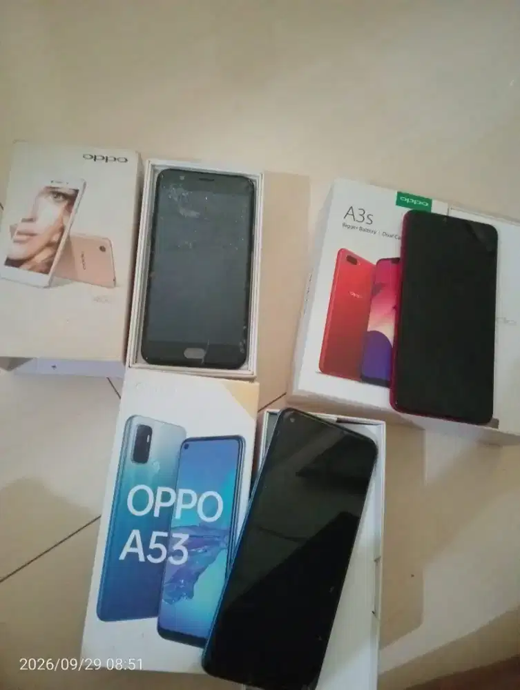 Edisi hp matot.tinggal ganti lcd hidup lg