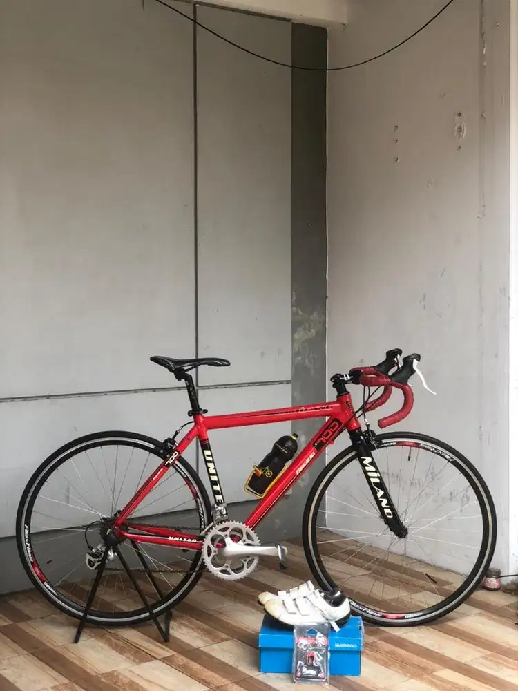 Sepeda roadbike united milano + sepatu shimano