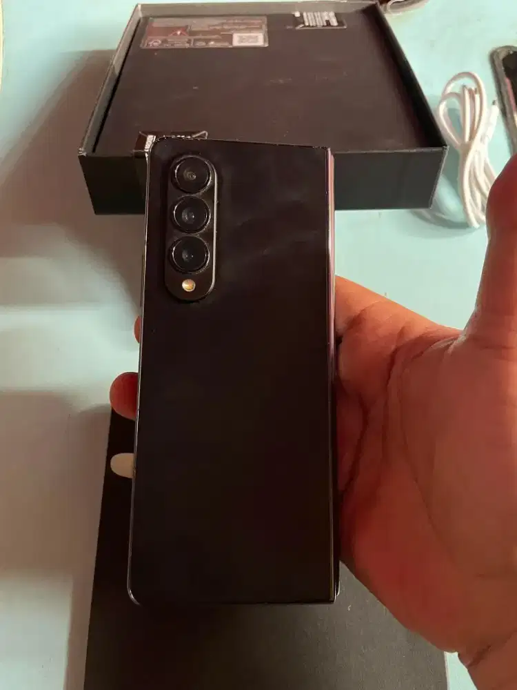 Samsung Galaxy Z Fold 4 12/512 Resmi Sein