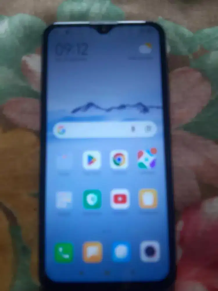 Redmi-8:Layar6,2inci_GorillaGlass,Android10th2022,Ram3/32,Batre5000mAh