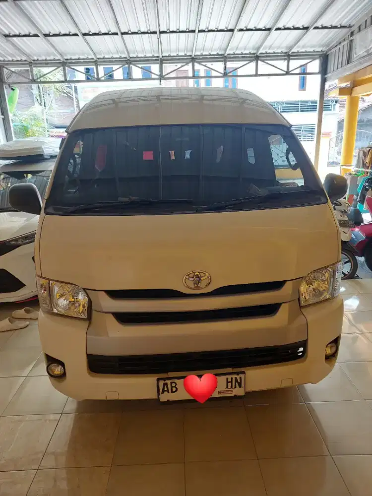 Hiace commuter 2020