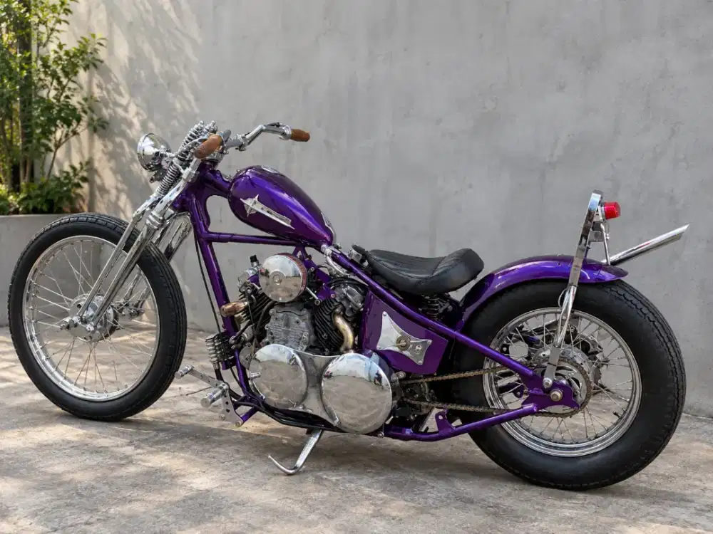 MOTOR MOGE CHOPPER VANGUARD PURPLE CHROME 700cc SURAT LENGKAP