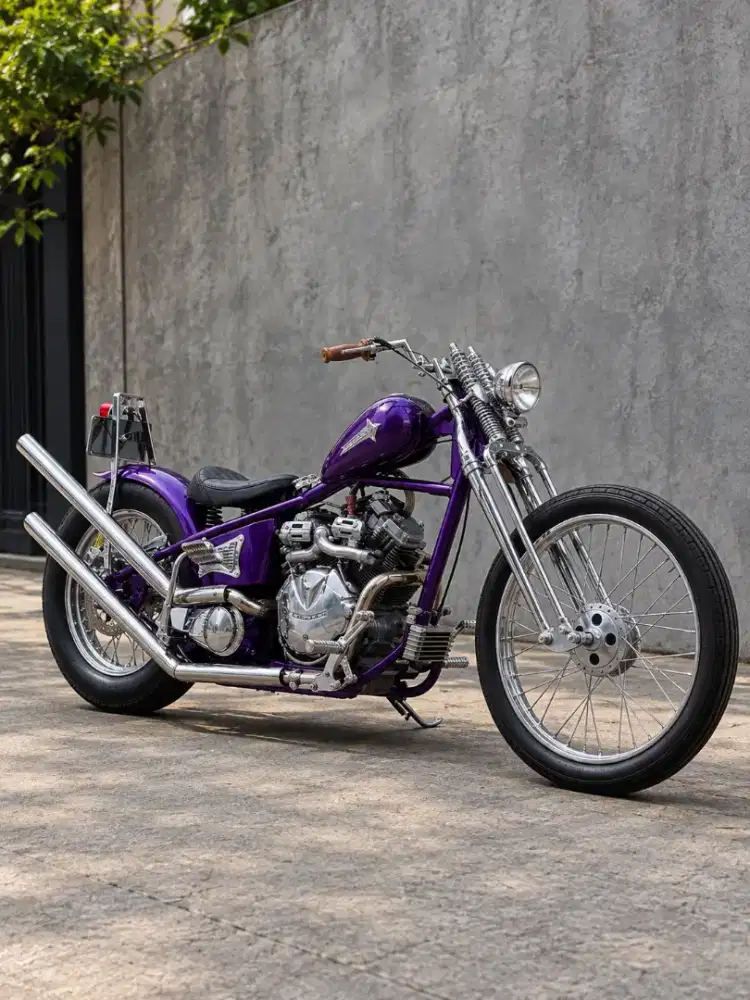 MOTOR MOGE CHOPPER VANGUARD PURPLE CHROME 700cc SURAT LENGKAP