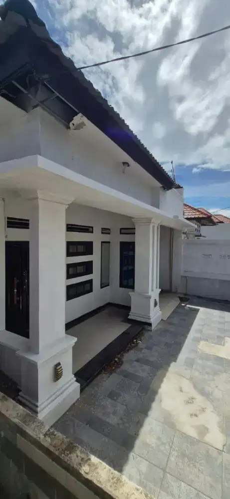 Di sewa kan rumah 3 kamar + musalla + garansi